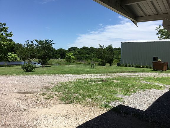 4th image of 21225 S State Highway 78