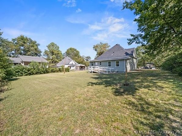 207 N Graham Ave, Wagoner, OK 74467