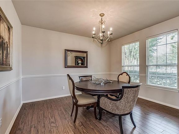 5th image of 8031 Owens St