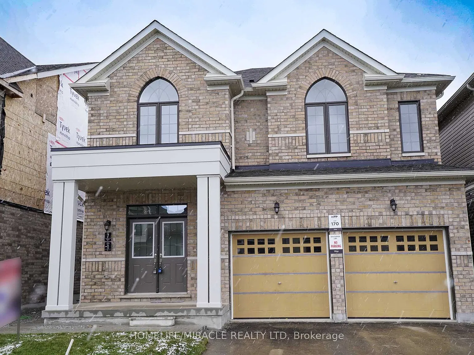 4 bed, $2,999 — Photo 2