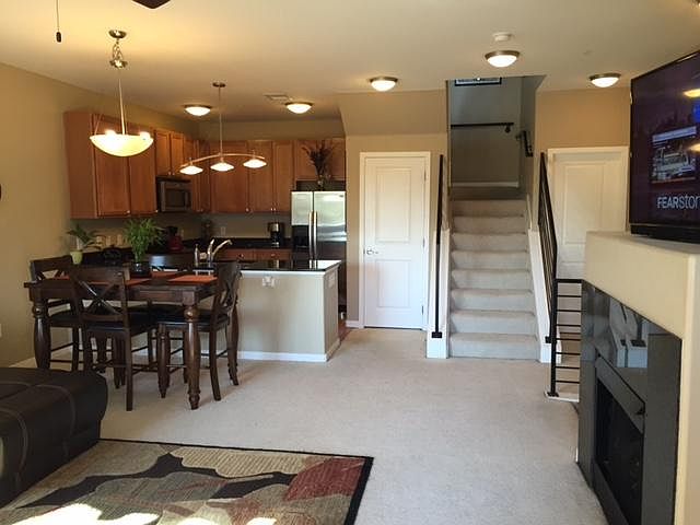 1st image of 4100 N Albion St Unit 605