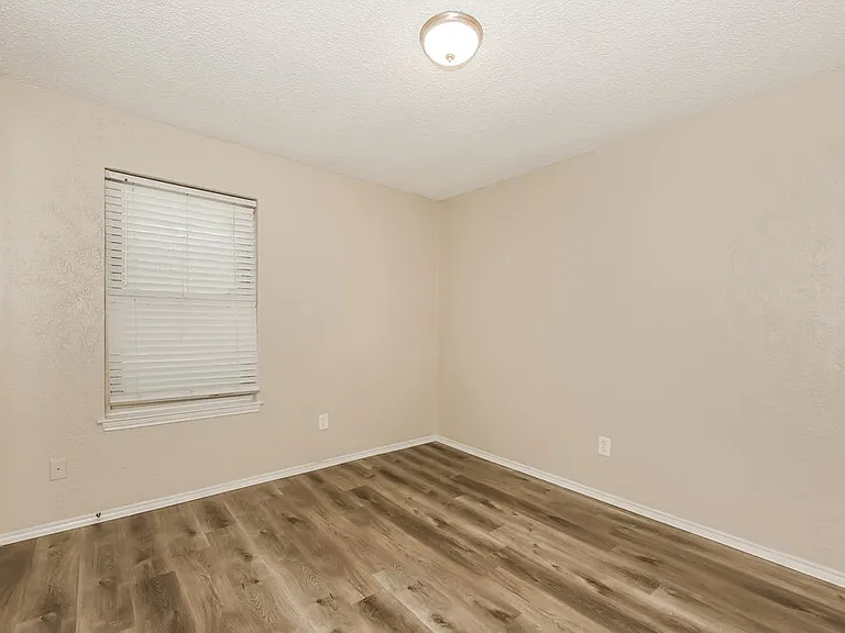 6004 Cool Springs Dr — Photo 12