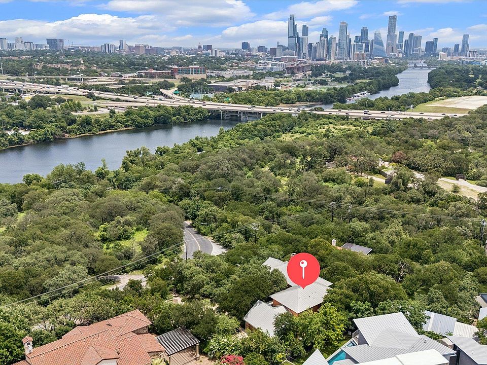1st image of 2501 Stratford Dr