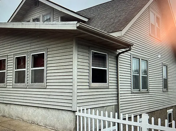 (undisclosed Address), Fountain City, WI 54629