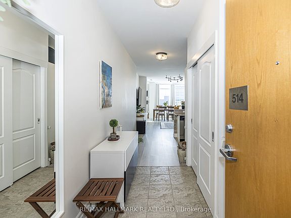 3rd image of 44 Bond St W #514