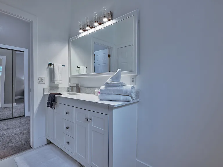 2602 Wrencrest Cir — Photo 20