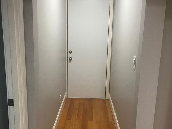 3rd image of 1012 Washington St
