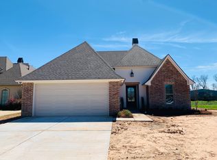 932 Maize St, Bossier City, LA 71111