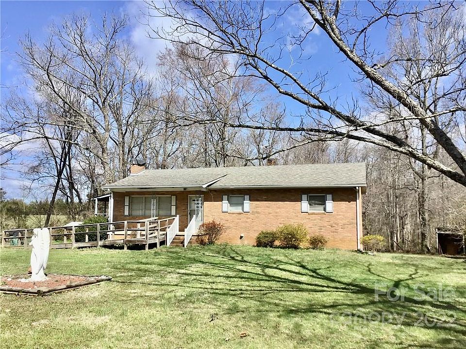 1st image of 131 Roadrunner Ln