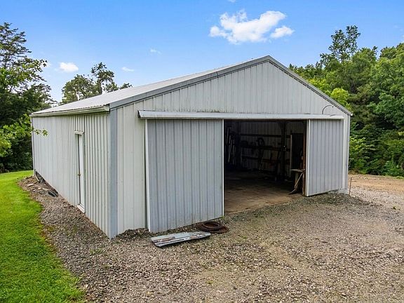 2nd image of 7680 Stewartsville Rd