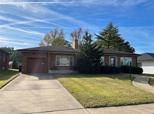 8 Willmore Rd, Saint Louis, MO 63109