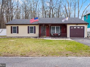 11 Shevchenko Ave, Cream Ridge, NJ 08514