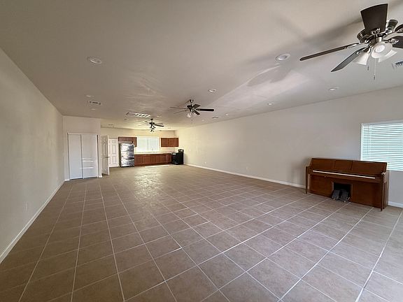 5th image of 815 E Mohave St #A