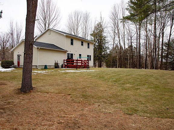 3rd image of 1 Rivers Edge Dr