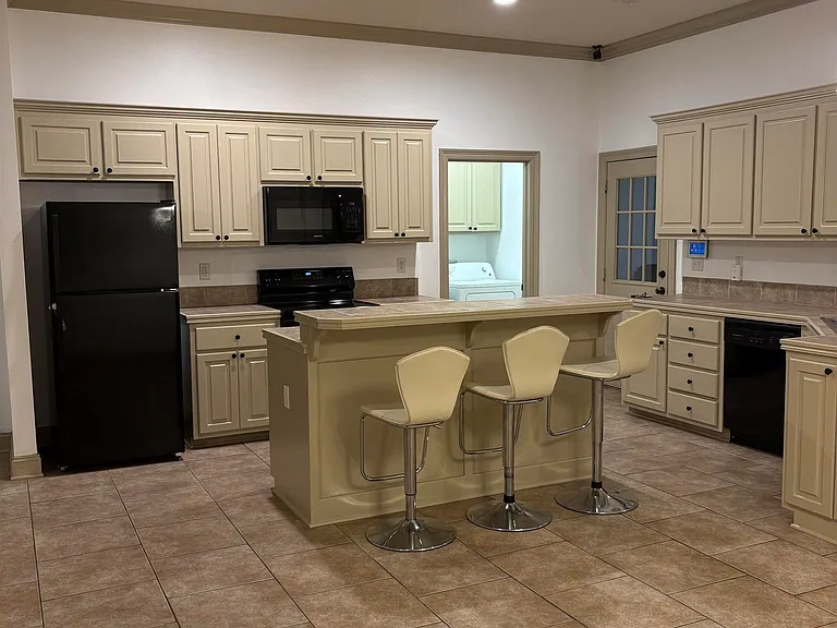 2924 Nicholson Lake Dr — Photo 13