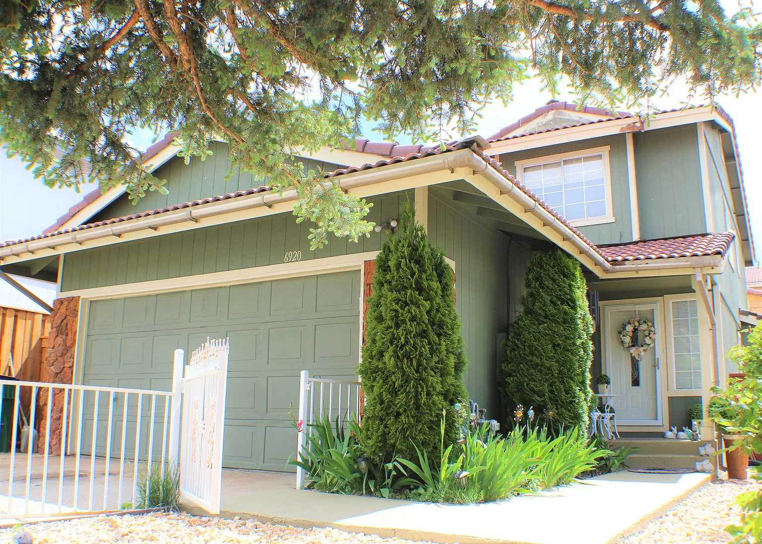 6920 Forsythia Way photo 1