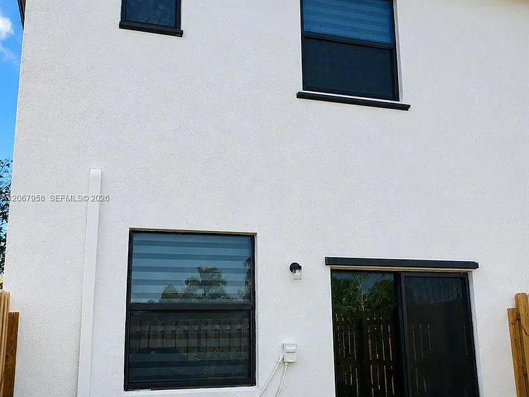 18120 SW 148th Rd — Photo 16