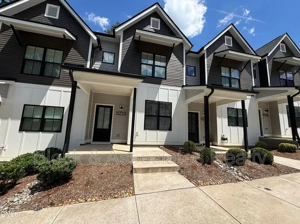 5710 Parker Pines Ct, Raleigh, NC 27609