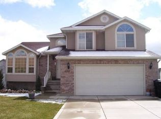 4156 S Parker Dr, Riverdale, UT 84405