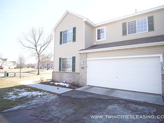 3rd image of 11216 Isanti Ct NE