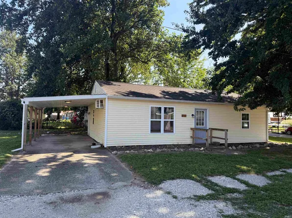107 Nineth St, Monroe City, IN 47557