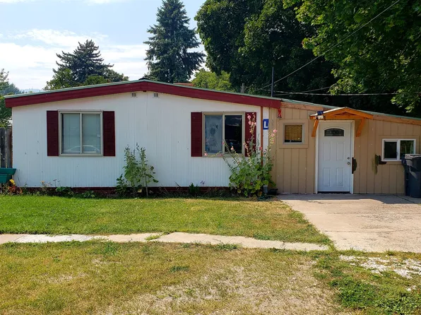 503 N 5th St E, Chewelah, WA 99109