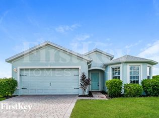 426 NW 10th Ter, Cape Coral, FL 33993