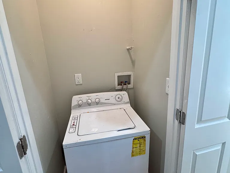 7 Chelsea Ave #H2 — Photo 6