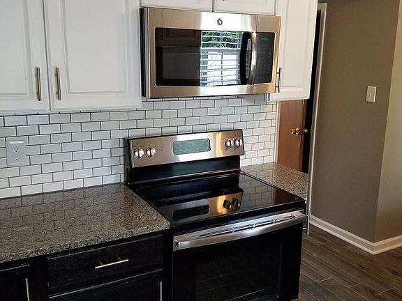 3rd image of 12 Johnson St #7719016