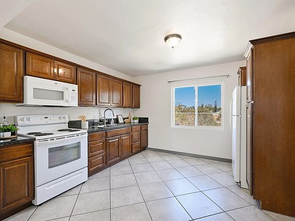 5th image of 6848 Harvala St