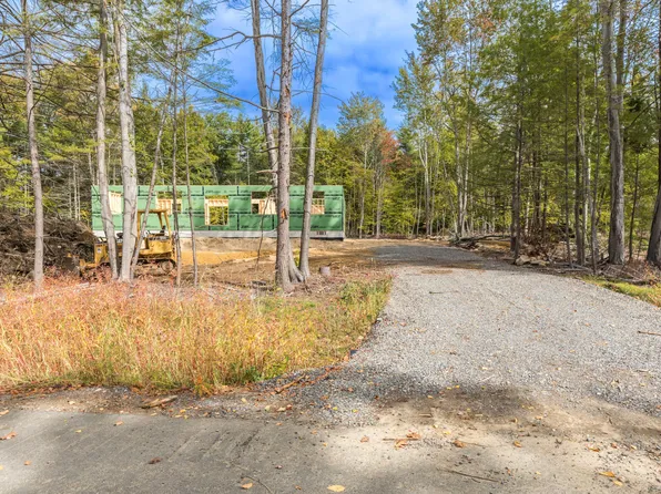 17 Tomahawk Lane, Berwick, ME 03901