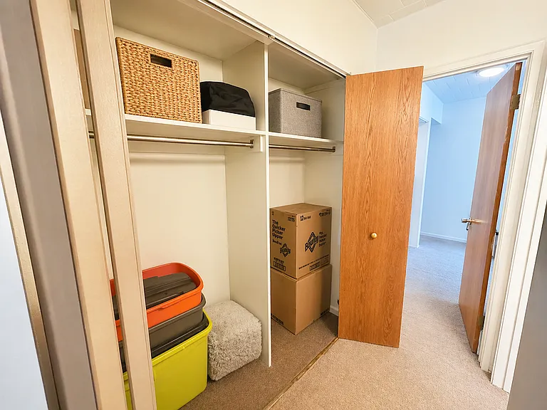 Varsity Management - 515 Walnut — Photo 61