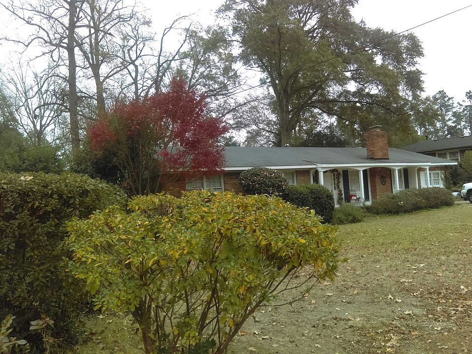 2nd image of 762 Oxford Rd