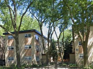 1714 W Touhy Ave #C3e, Chicago, IL 60626