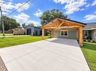3501 Cleveland Ave, Groves, TX 77619