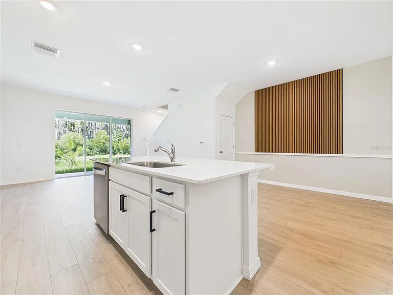 32519 Welling Blade Loop — Photo 10