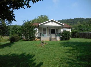 128 Barnes Rd, Sylva, NC 28779