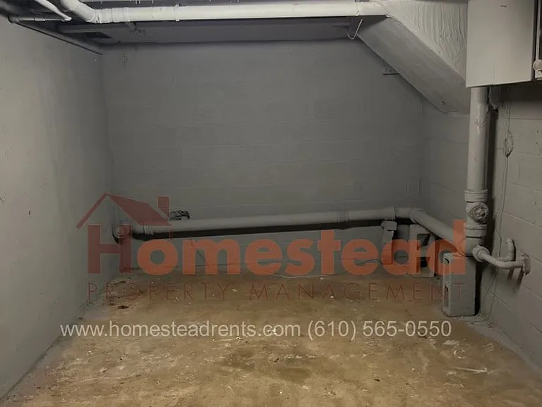 1340 Adair Rd — Photo 4