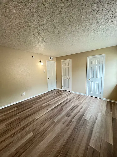 Handley Oaks Apartments Photo 1