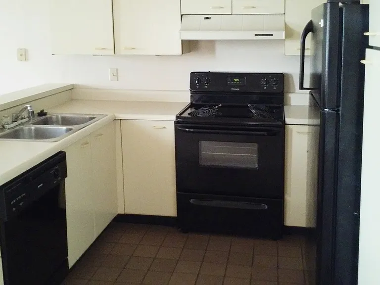 Kingsbury — Photo 38