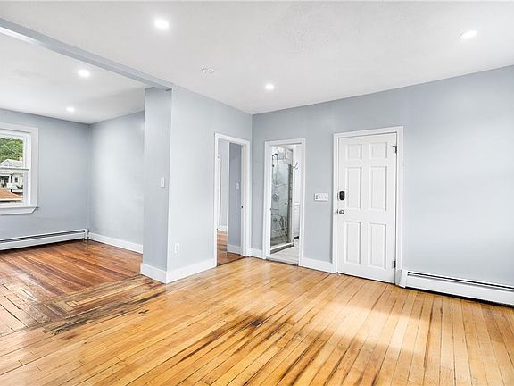 3rd image of 66 Farmington Ave