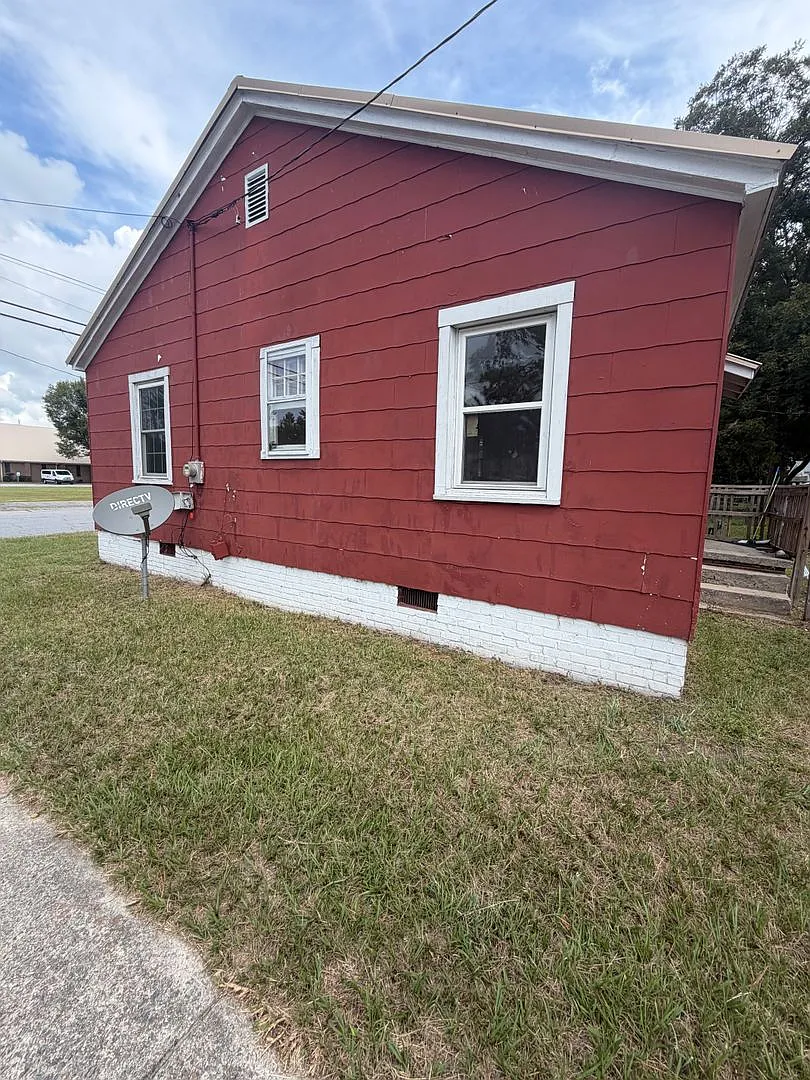 401 North St. — Photo 3