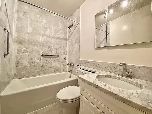 Rented by Maz Group NY | media 6