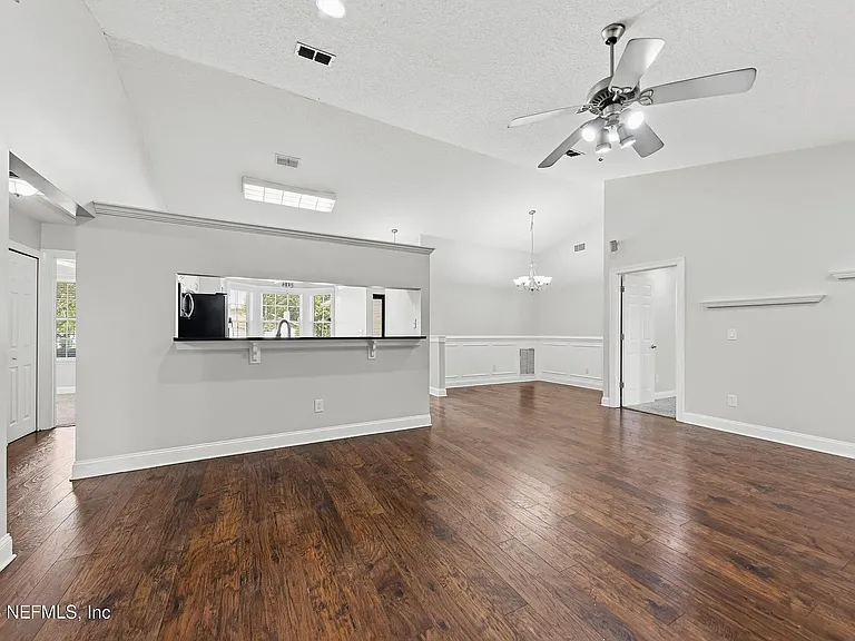 1860 Samuel Adams Ct — Photo 13