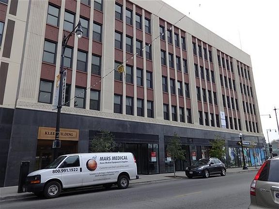 4th image of 4015 N Milwaukee Ave Unit 316