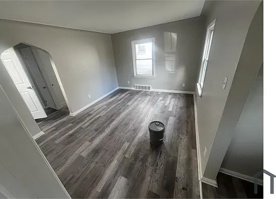 14945 Lappin St — Photo 2