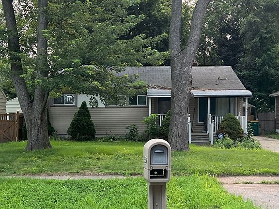 2nd image of 539 Oaklawn Ave