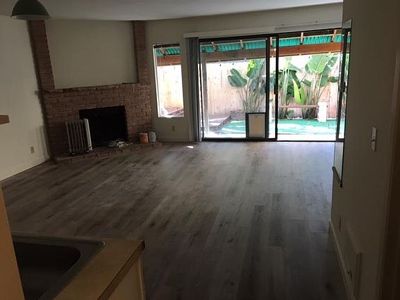 4th image of 1345 Pacific Beach Dr #D