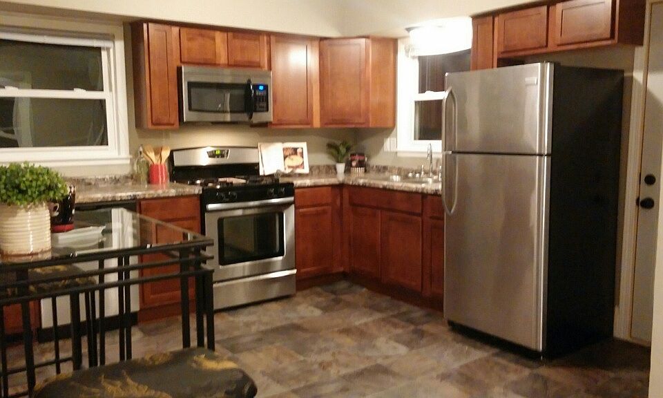 2nd image of 902 Armstrong Ave