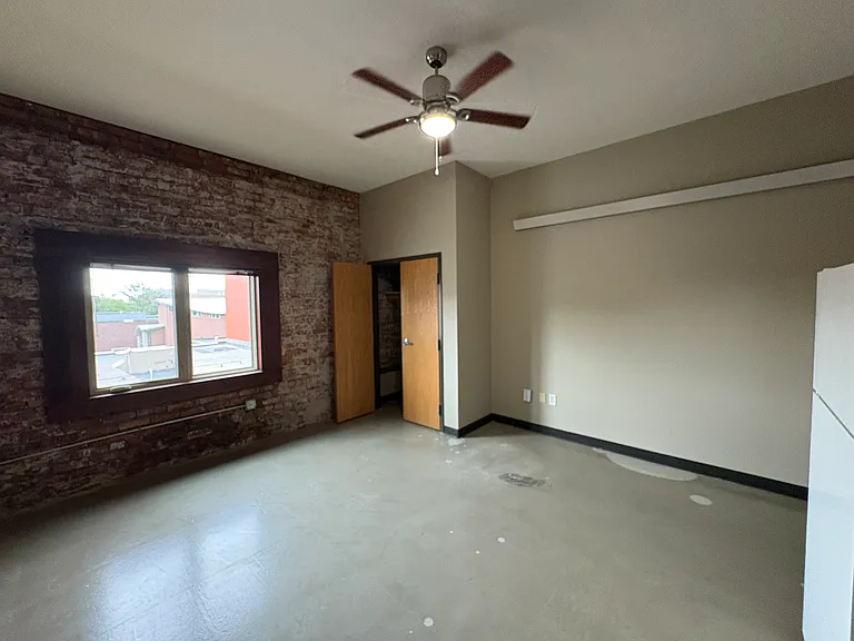 All units have an A/C and heater, a closet, and a kitchen.